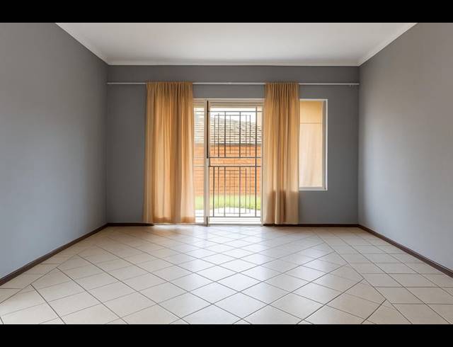 2 BEDROOM TOWNHOUSE FOR SALE IN EQUESTRIA